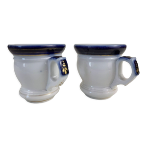 Paire de tasses brulots en porcelaine