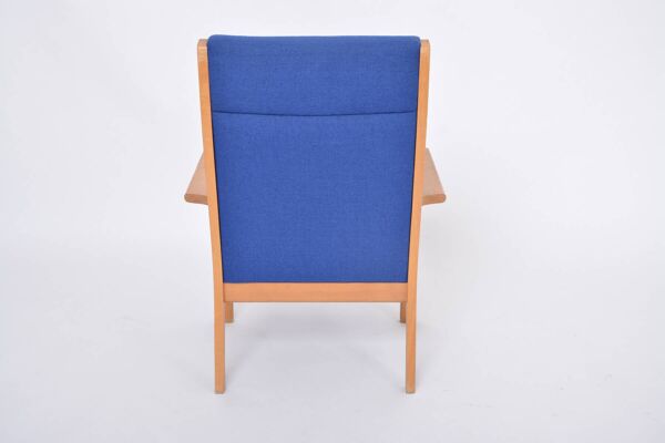 Chaise GE 181 moderne danoise du milieu du siècle, rembourrée, par Hans Wegner pour GETAMA