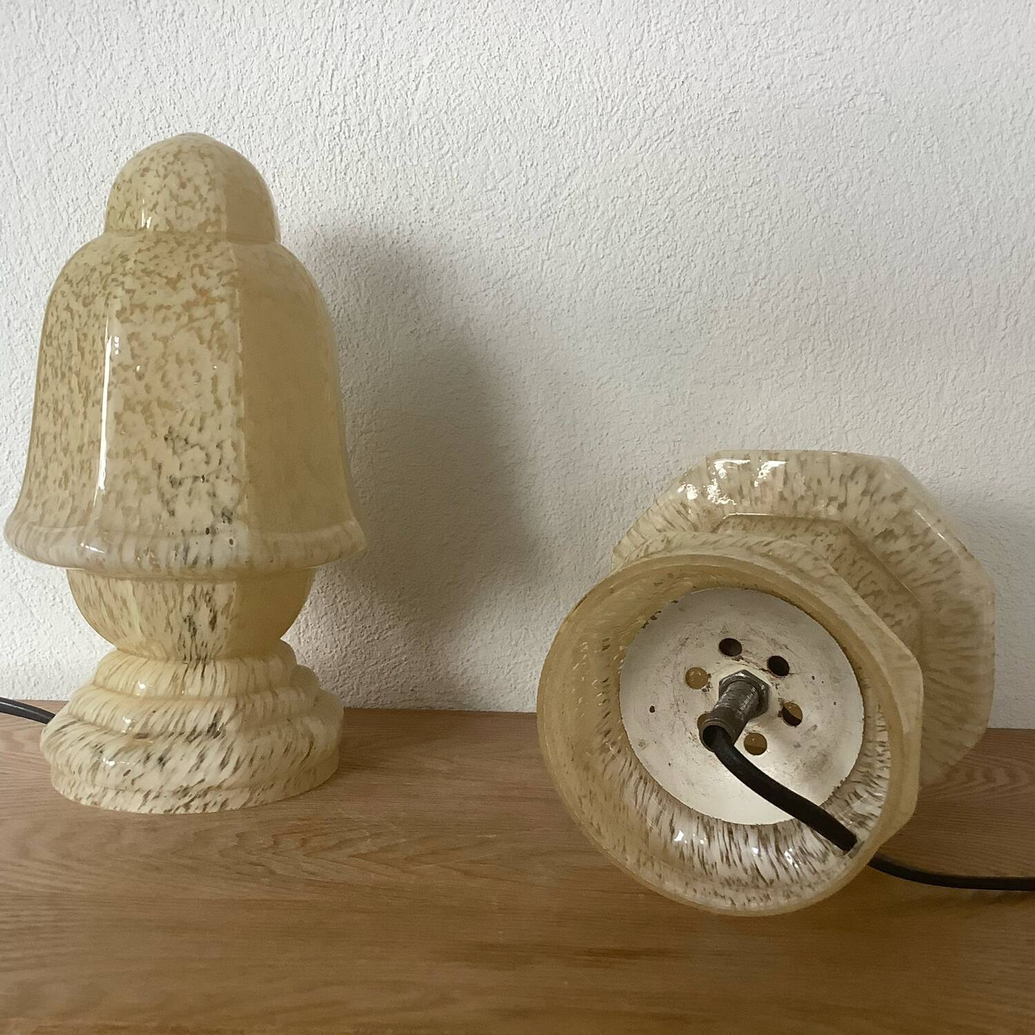 2 Art Deco Globe Lamps in Yellow Clichy Glass.