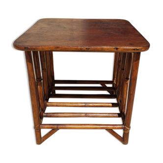 Table basse ou bout de canapé en rotin des années 70