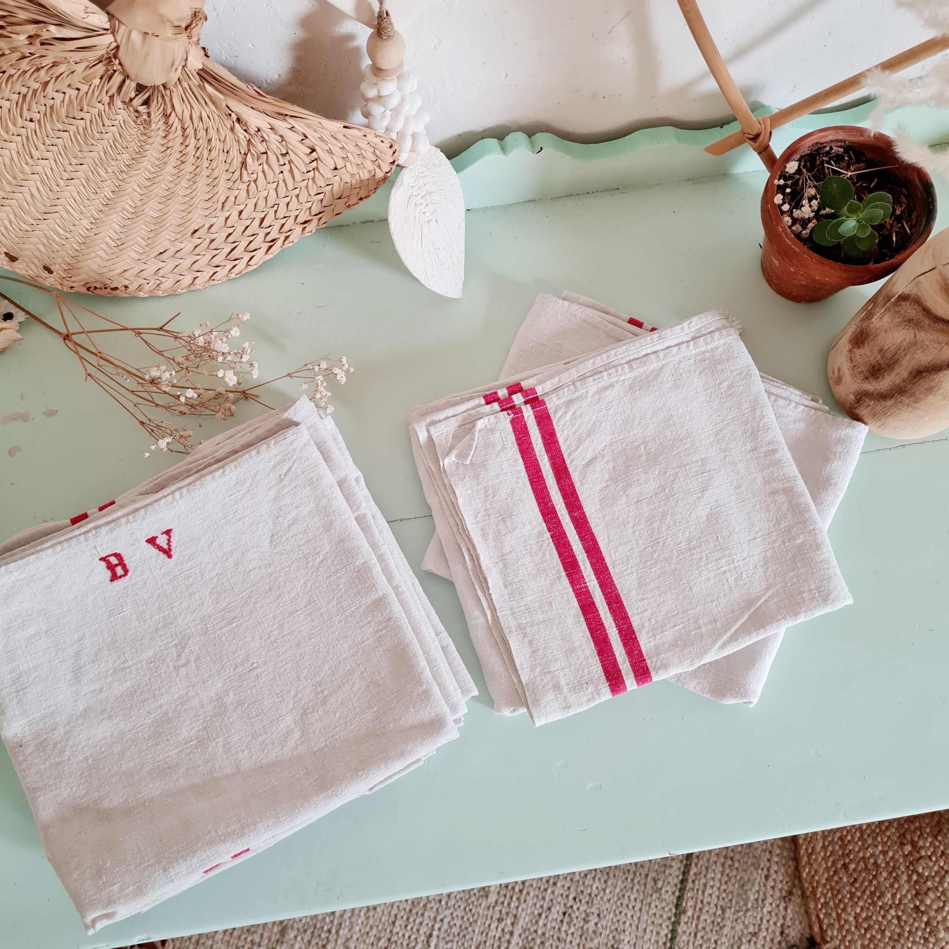 Set of 7 old linen tea towels