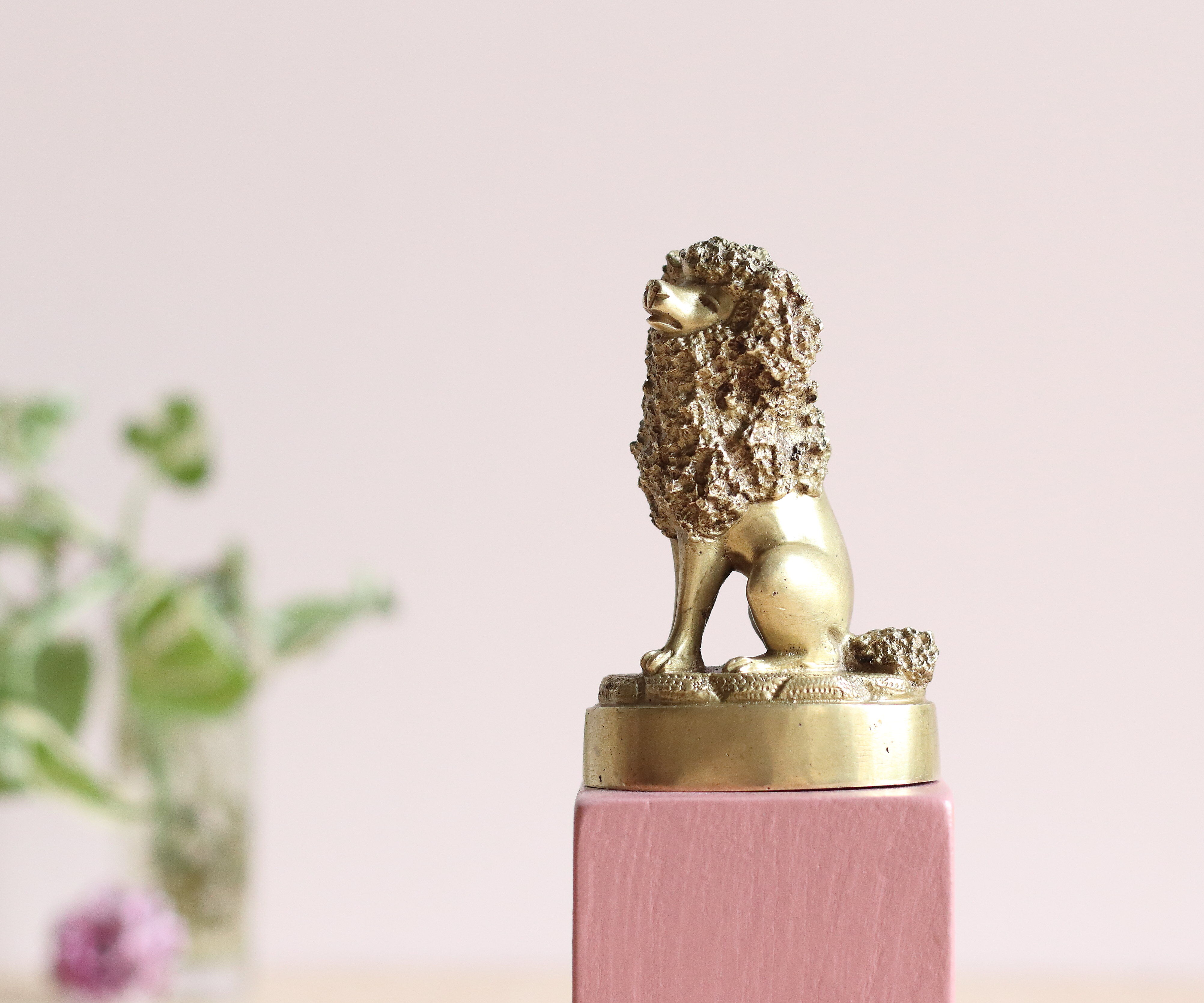 Royal poodle in gilded bronze, nineteenth century