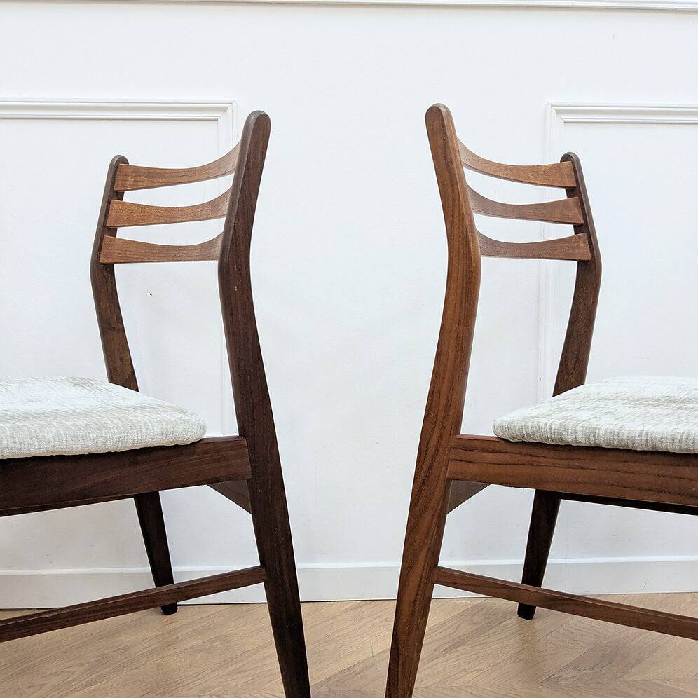 2 minimalist vintage Scandinavian chairs