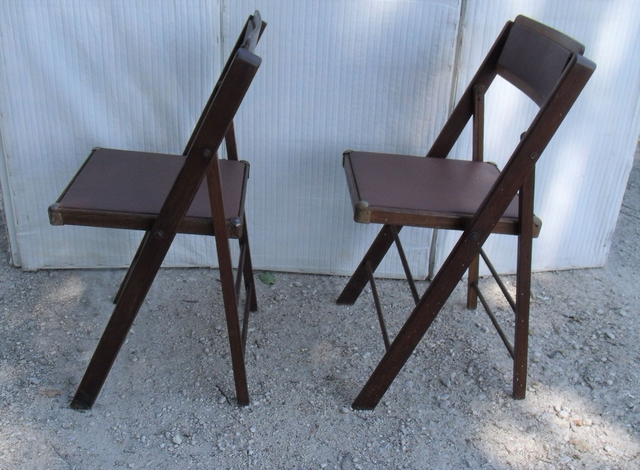 Set of 2 chairs wood folding american trump and skai