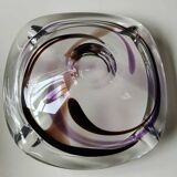 Large pocket/ashtray in heavy crystal with contemporary design - Designer Max Verboeket for Kristalunie/Maastricht factory. Diameter 22 cm