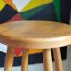 Tabouret de bar en bois blond massif vintage