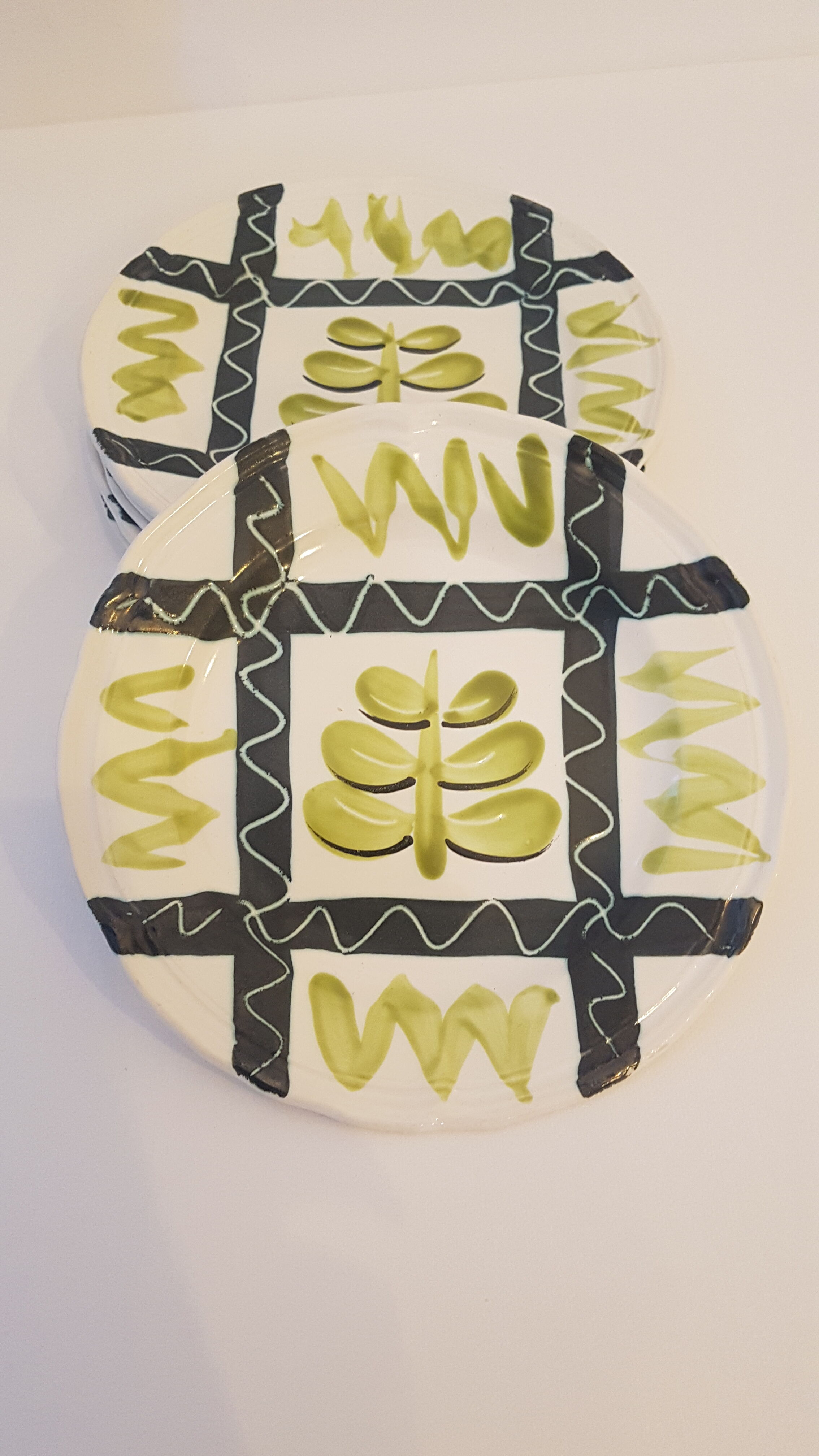 Vintage dessert plates Pornic