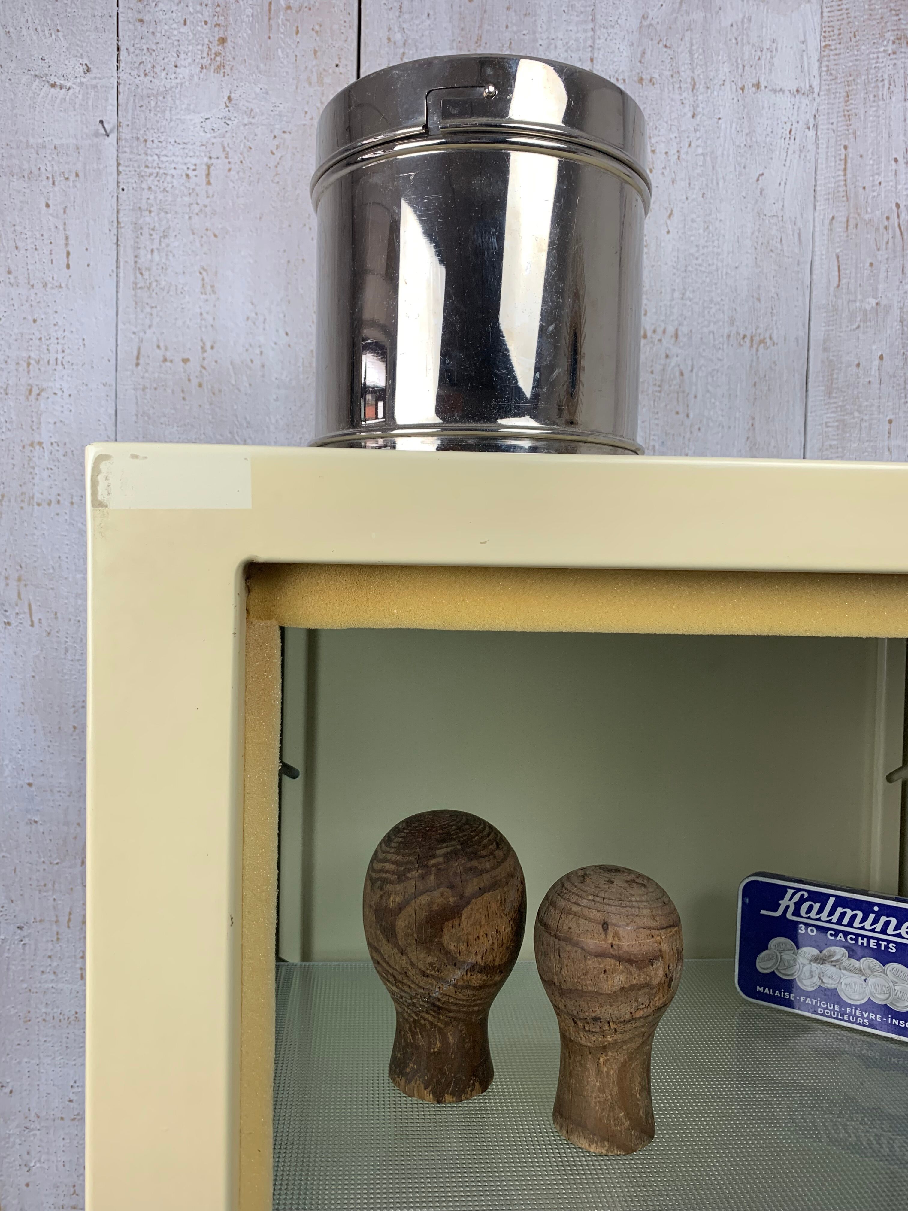 Vintage infirmary showcase