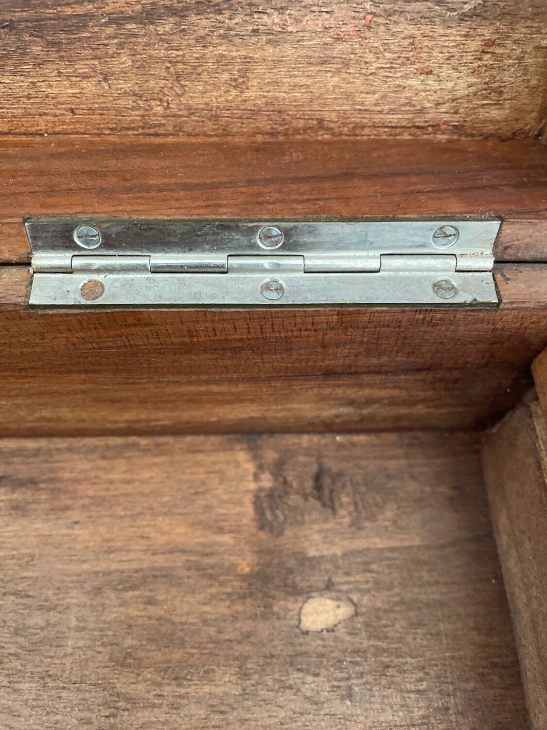 Boite en bois ancienne