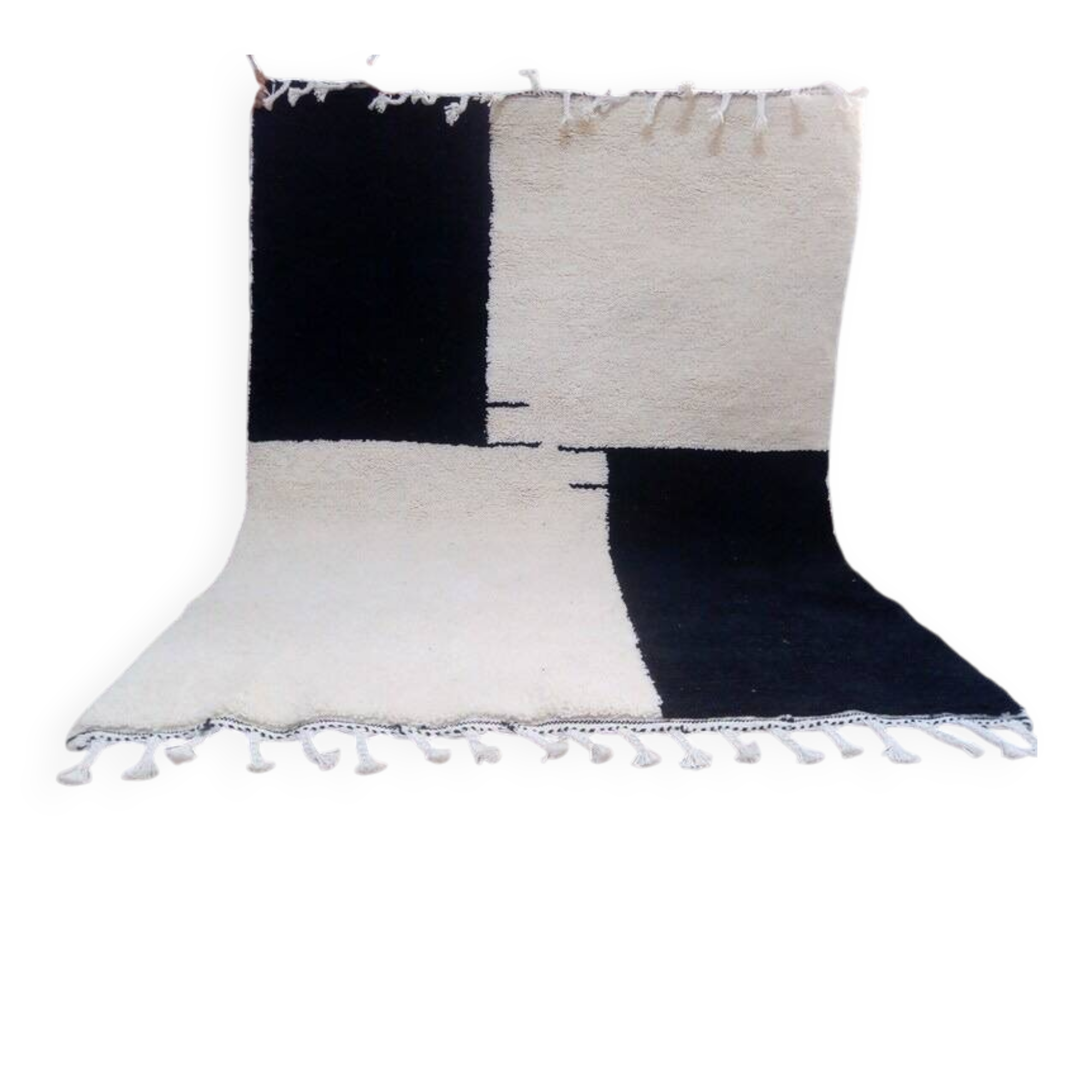 Handwoven black and white Berber rug from the Oued Zam, size 160 x 240 cm