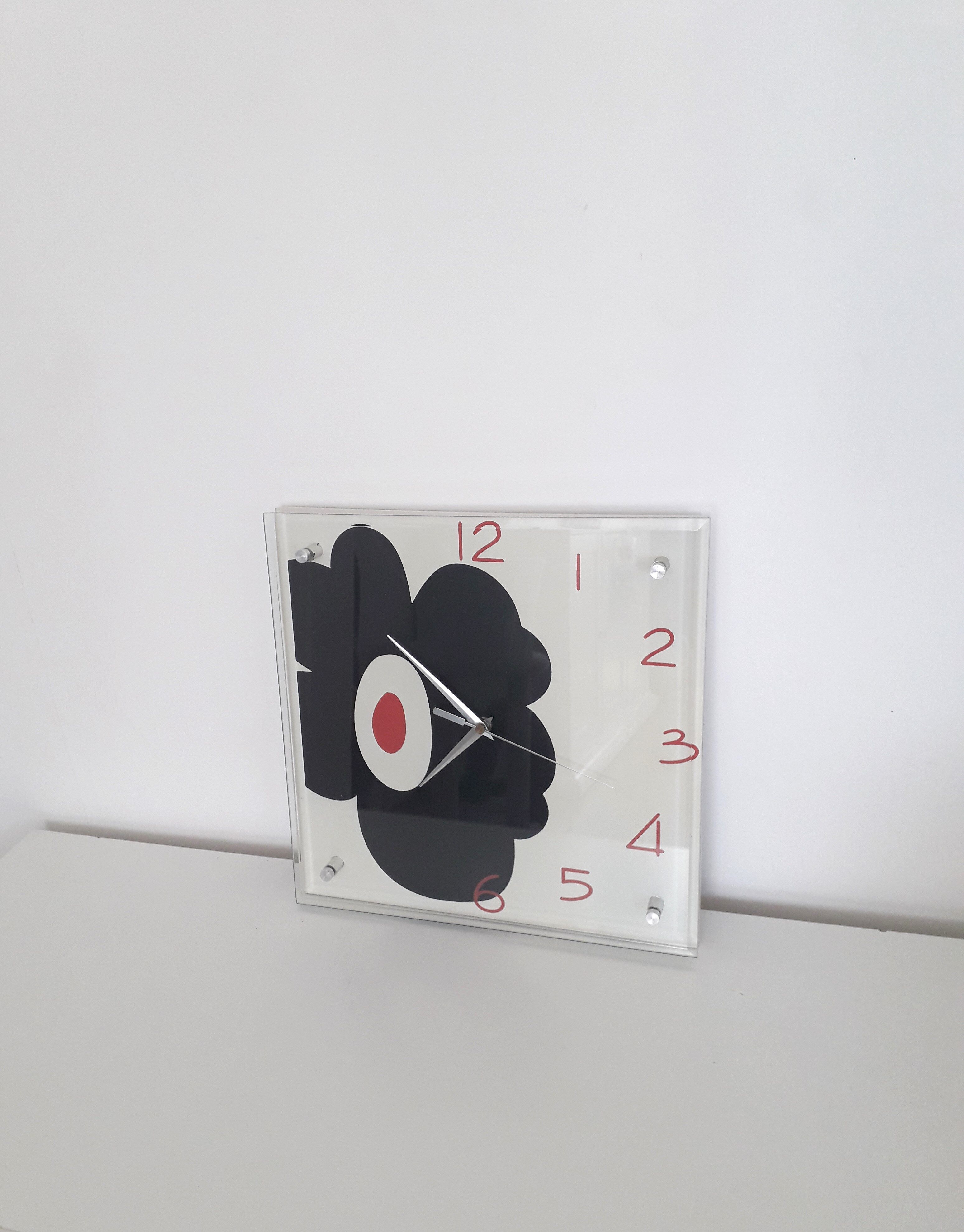 Vintage wall clock -- Wood and glass - 80s-90s