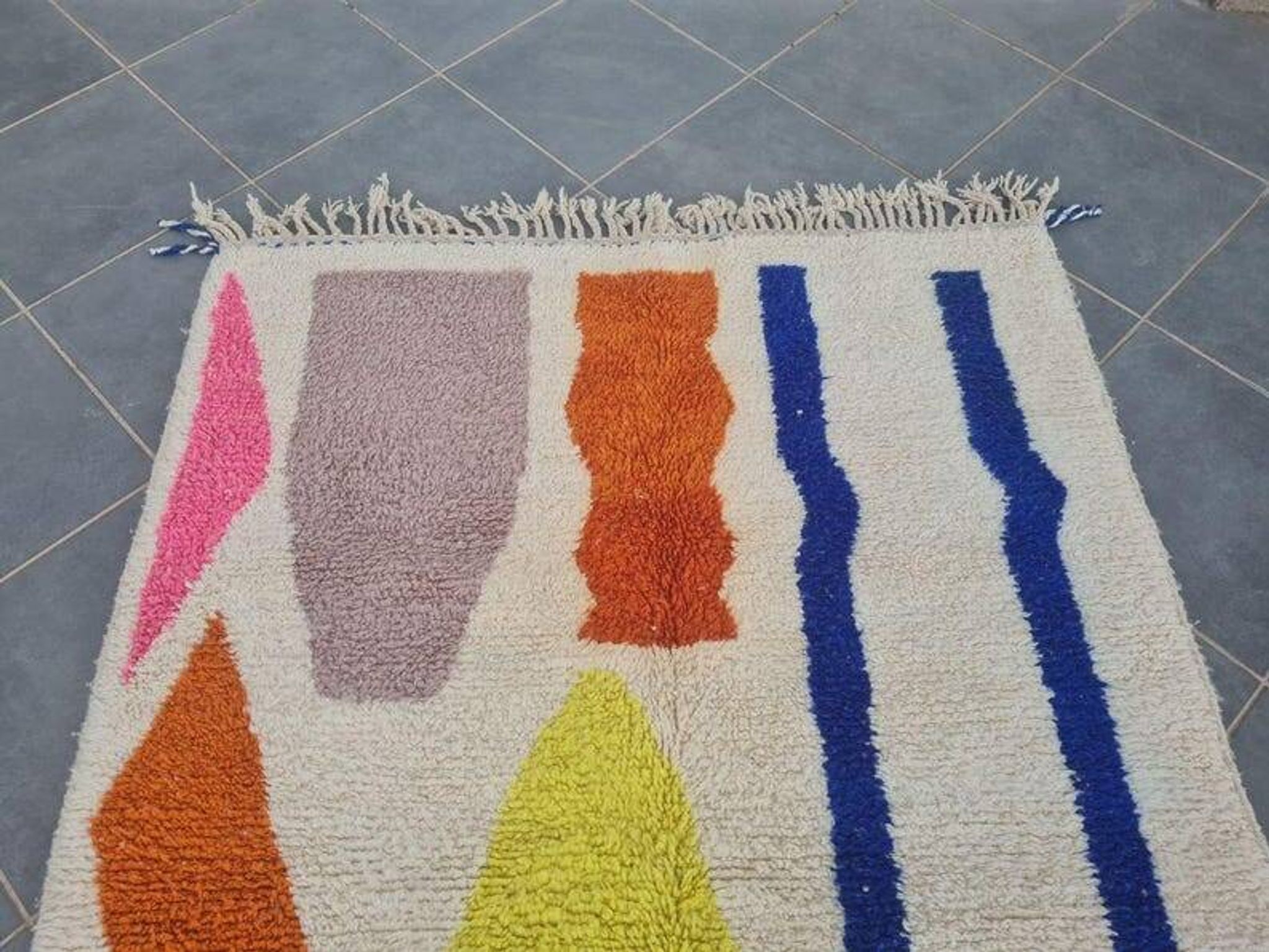 Wool rug 300cm x 200cm