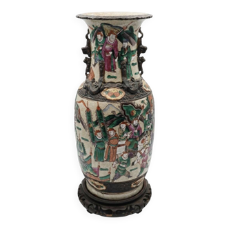 Nankin vase in porcelain signed under the base CHINA