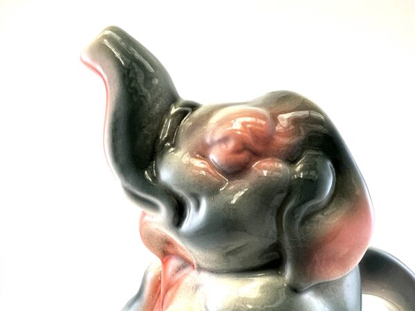 Pichet barbotine elephant Saint Clement