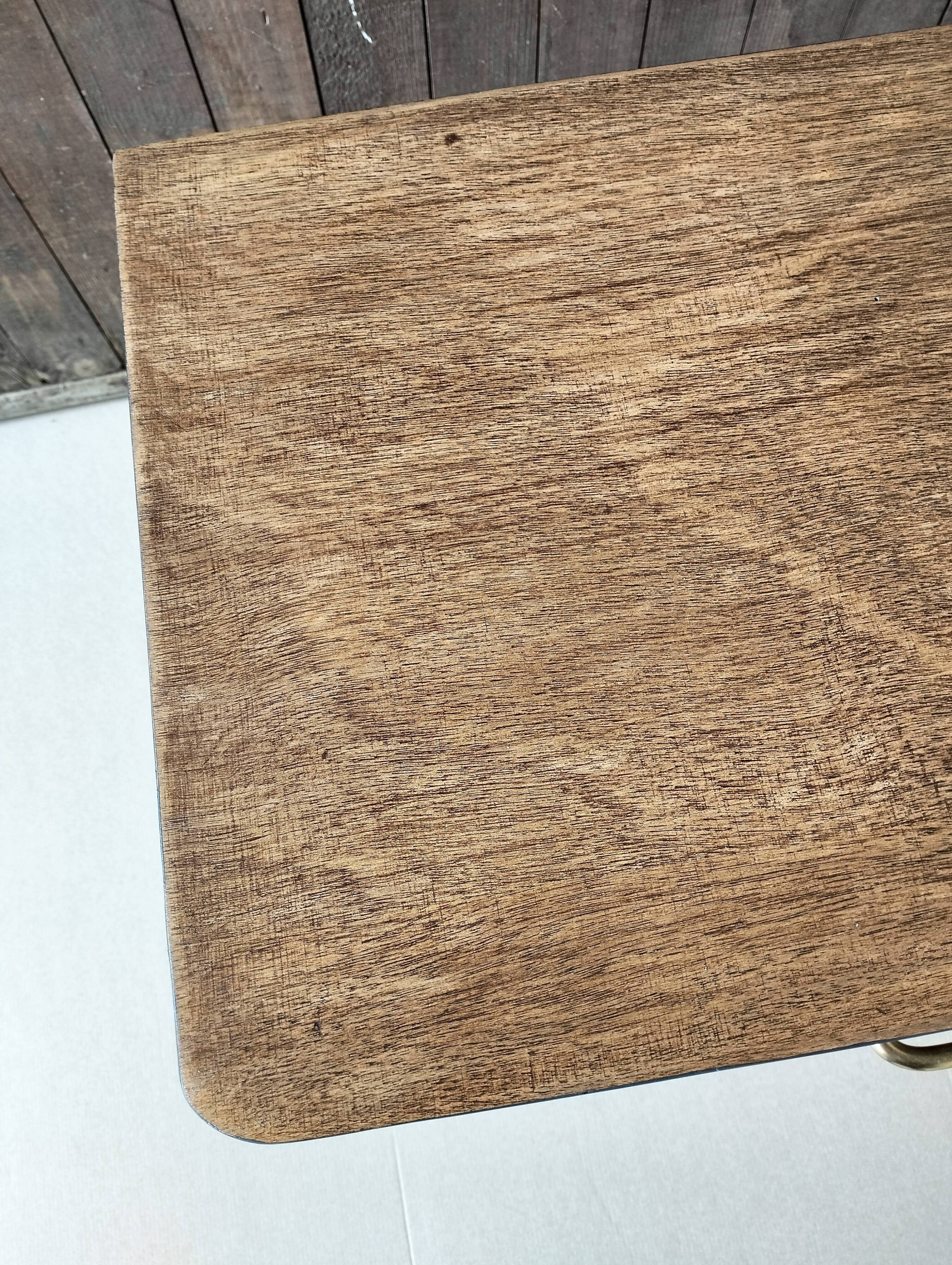 Table de chevet