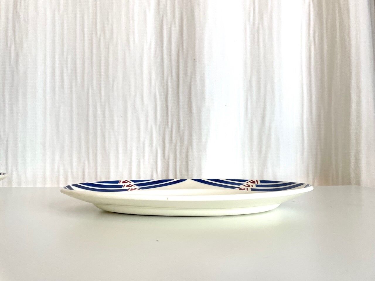 Flat oval Badonviller model Stella