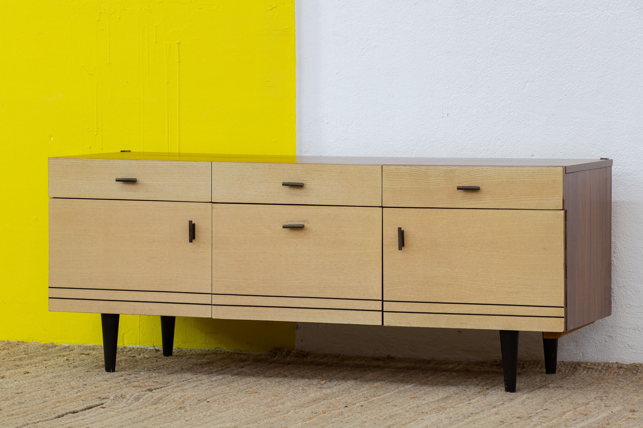 Vintage Scandinavian Enfilade – 120 cm