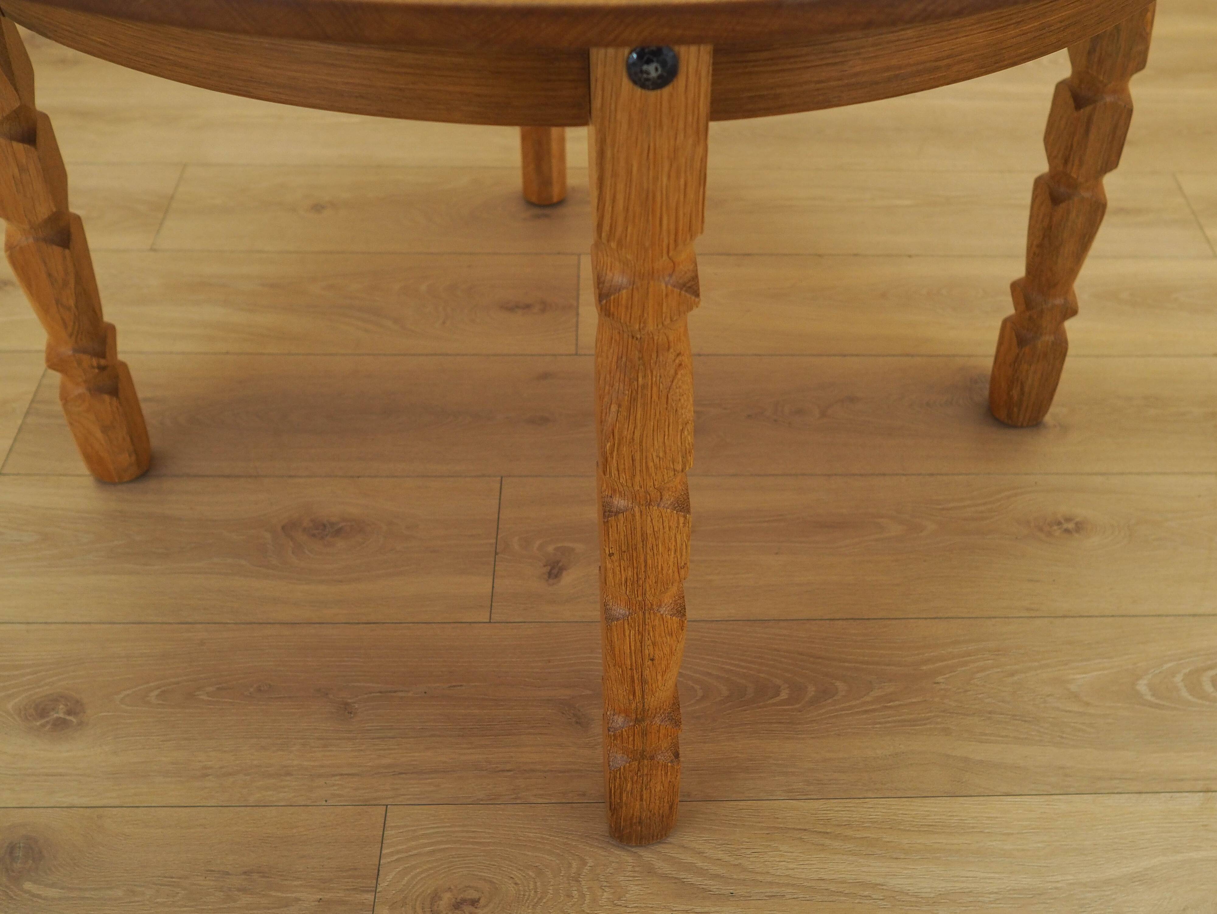 Round oak table, Danish design, 1960s, designer: Henning Kjærnulf