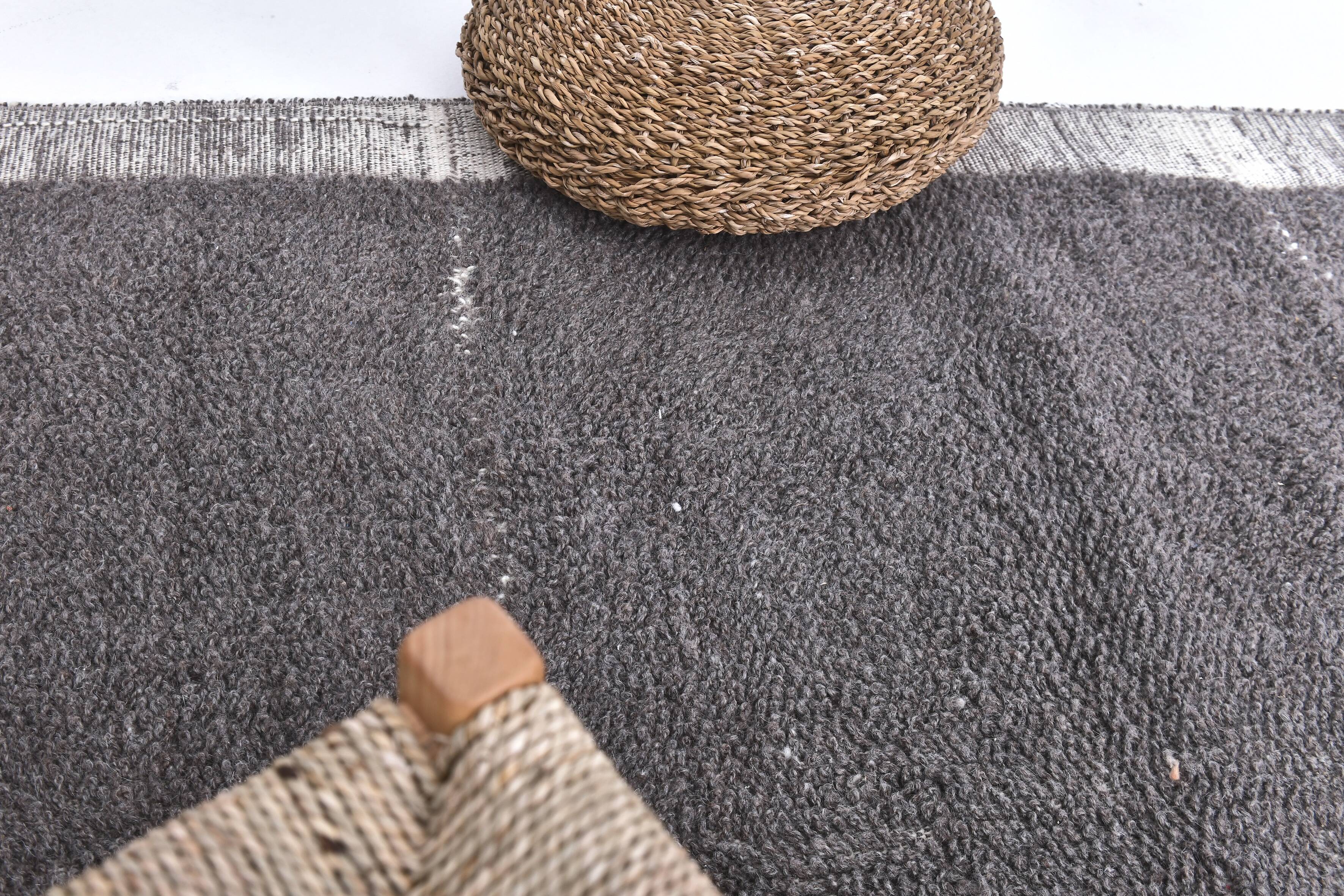 6x9 Dark Brown Handmade Wool Vintage Rug, 196x293Cm