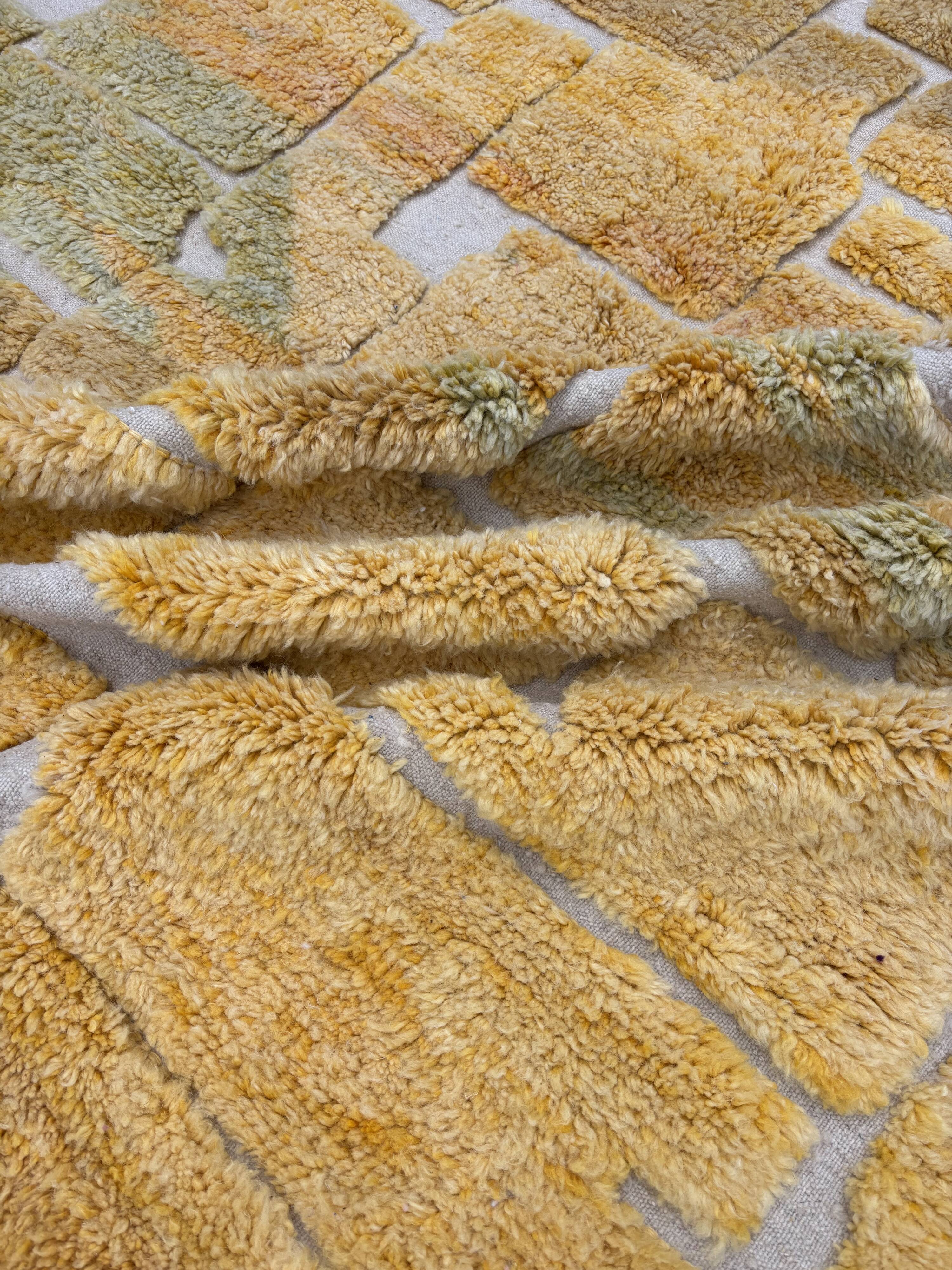 Moroccan Berber M'rirt Wool Rug - 200x300 cm