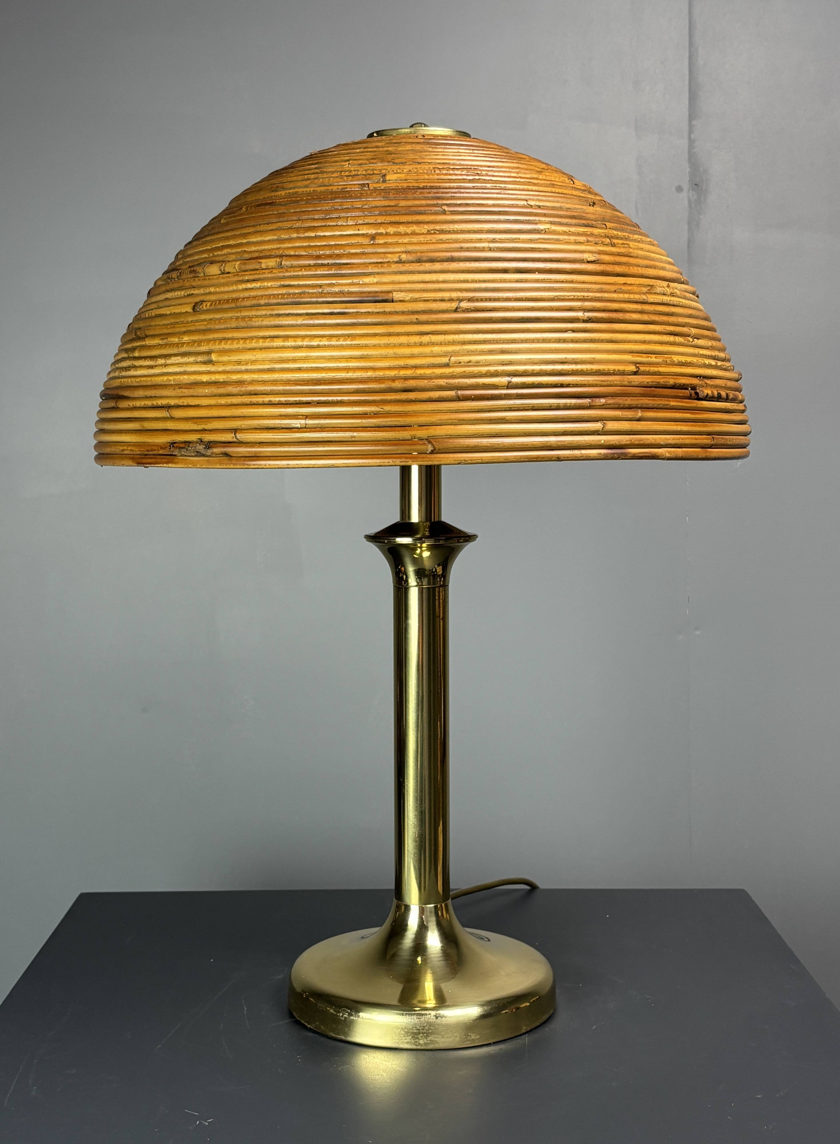 Italian midcentury pencil reed rattan brass Fungo mushroom table lamp 1970s