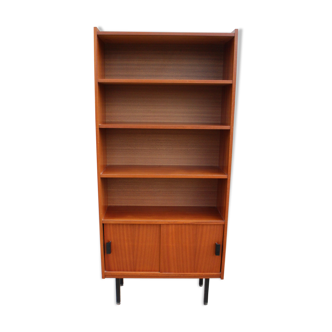 Vintage shelf window