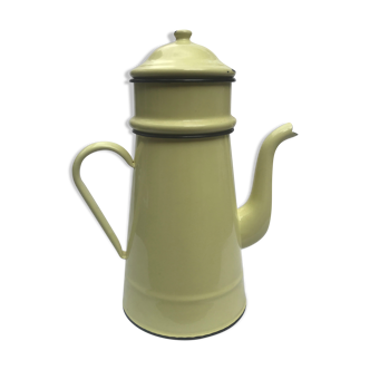 Yellow enamelled coffee maker