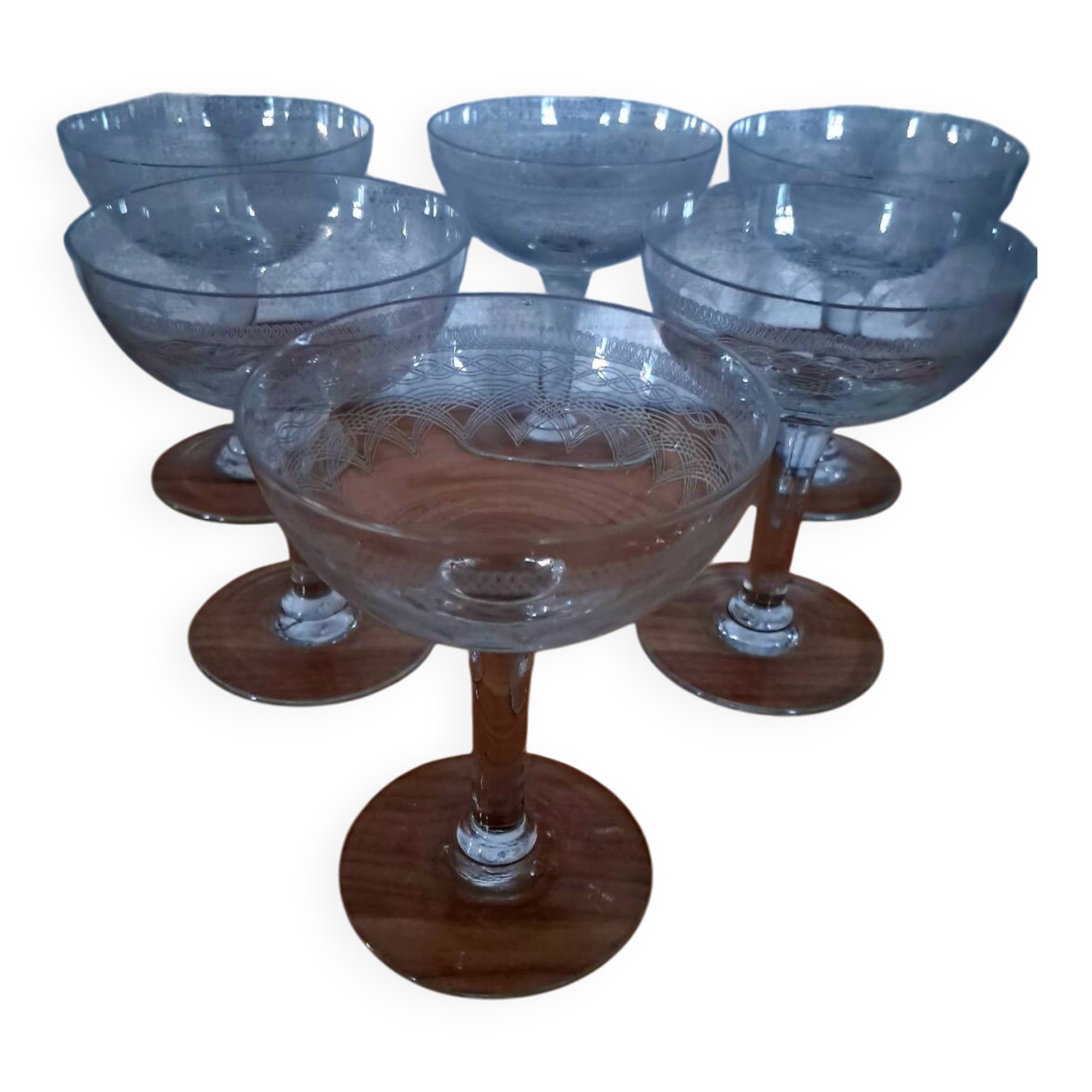 6 coupes à champagne en cristal taillé années 1910