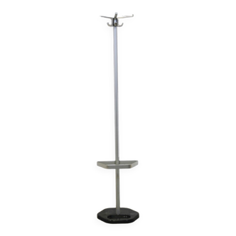 Metal standing floor coat rack