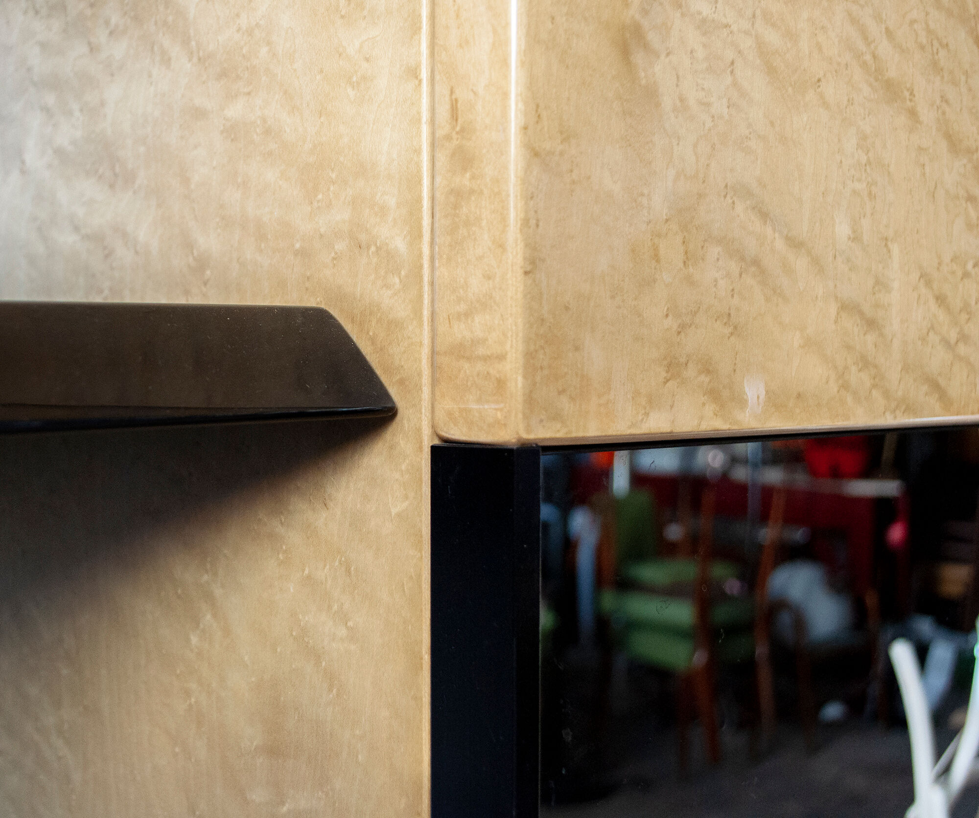 Eye-winked maple sideboard by Giovanni Offredi for Saporiti Italia 1970s