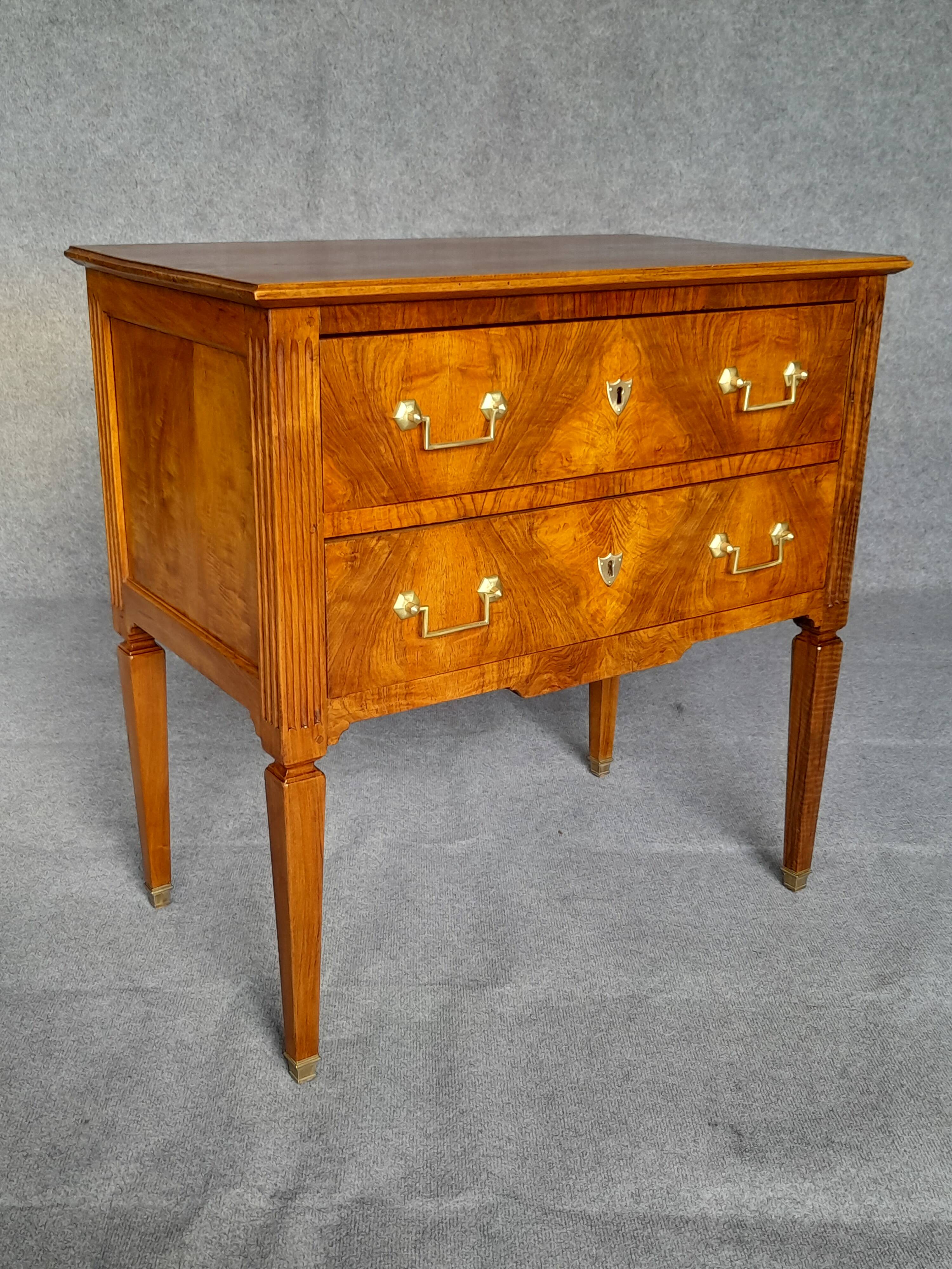 Louis XVI chest of drawers, 19th century