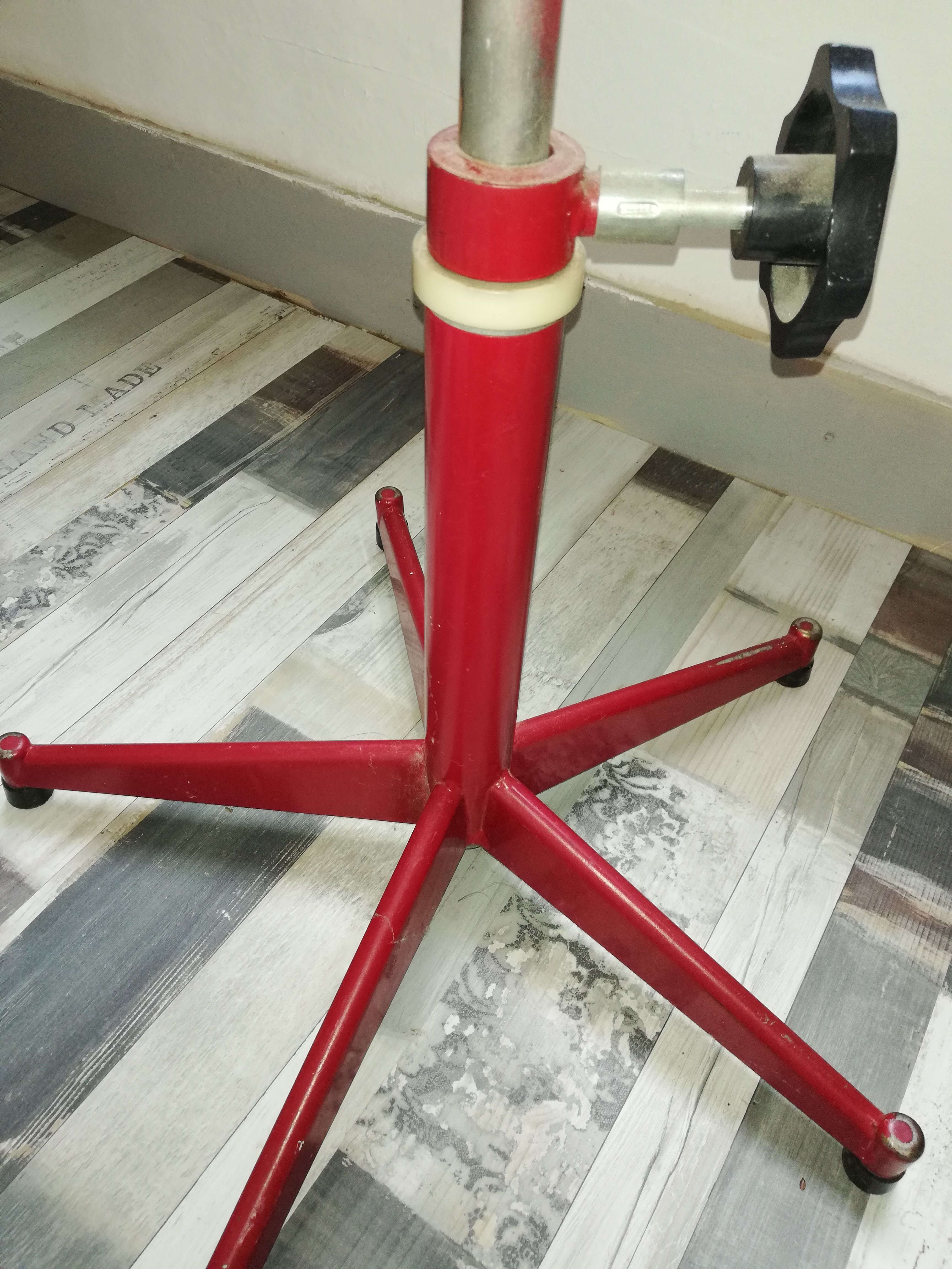 Lot of two workshop stools