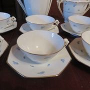 Suite de 10 tasses et sous-tasses art déco