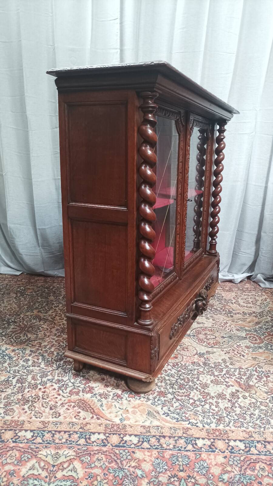 Louis XIII display cabinet in oak, 19th century