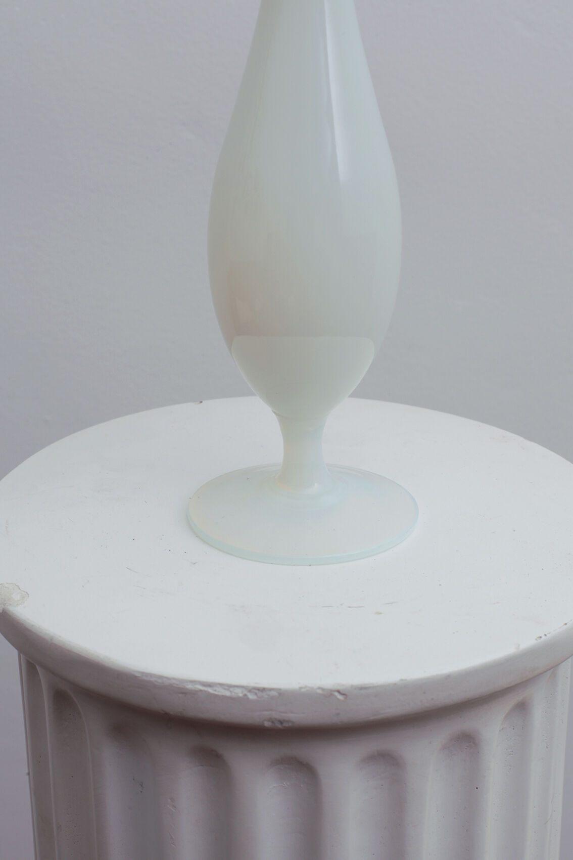 Pearly milky white soliflor vase