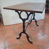 Table de bistrot piètement fonte dessus chêne