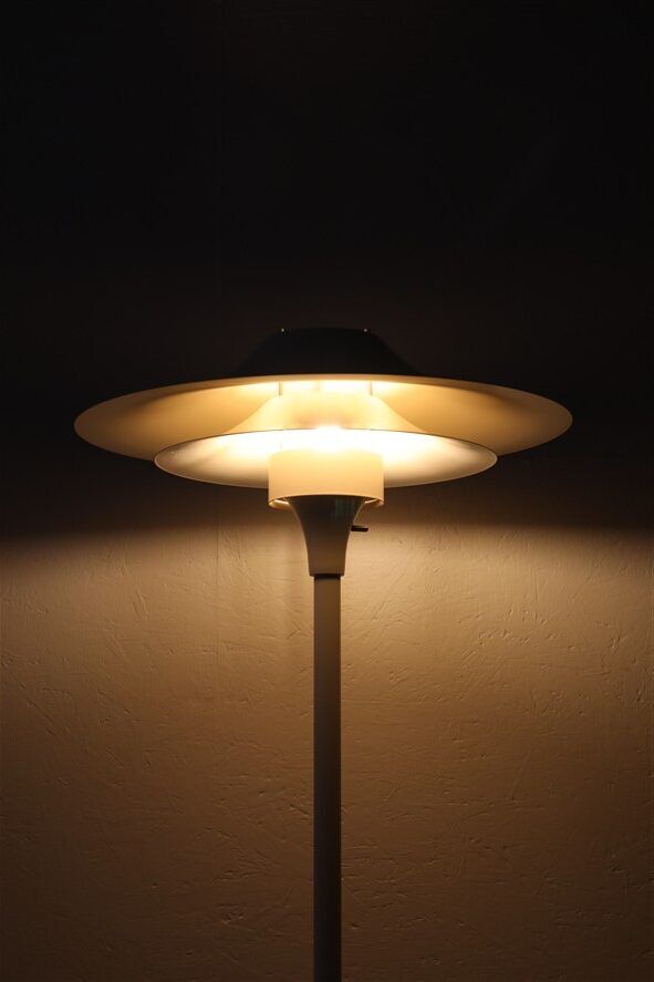 Lyfa floor lamp / cream-white / mid-century / Danish modern design / multilayer / 1970s