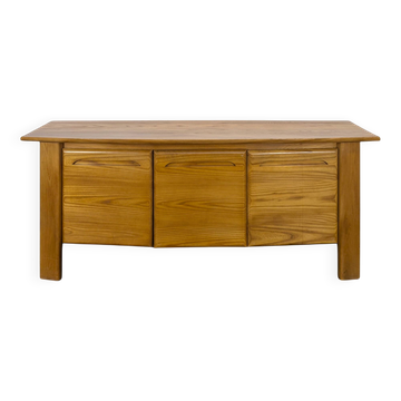 Enfilade in solid elm