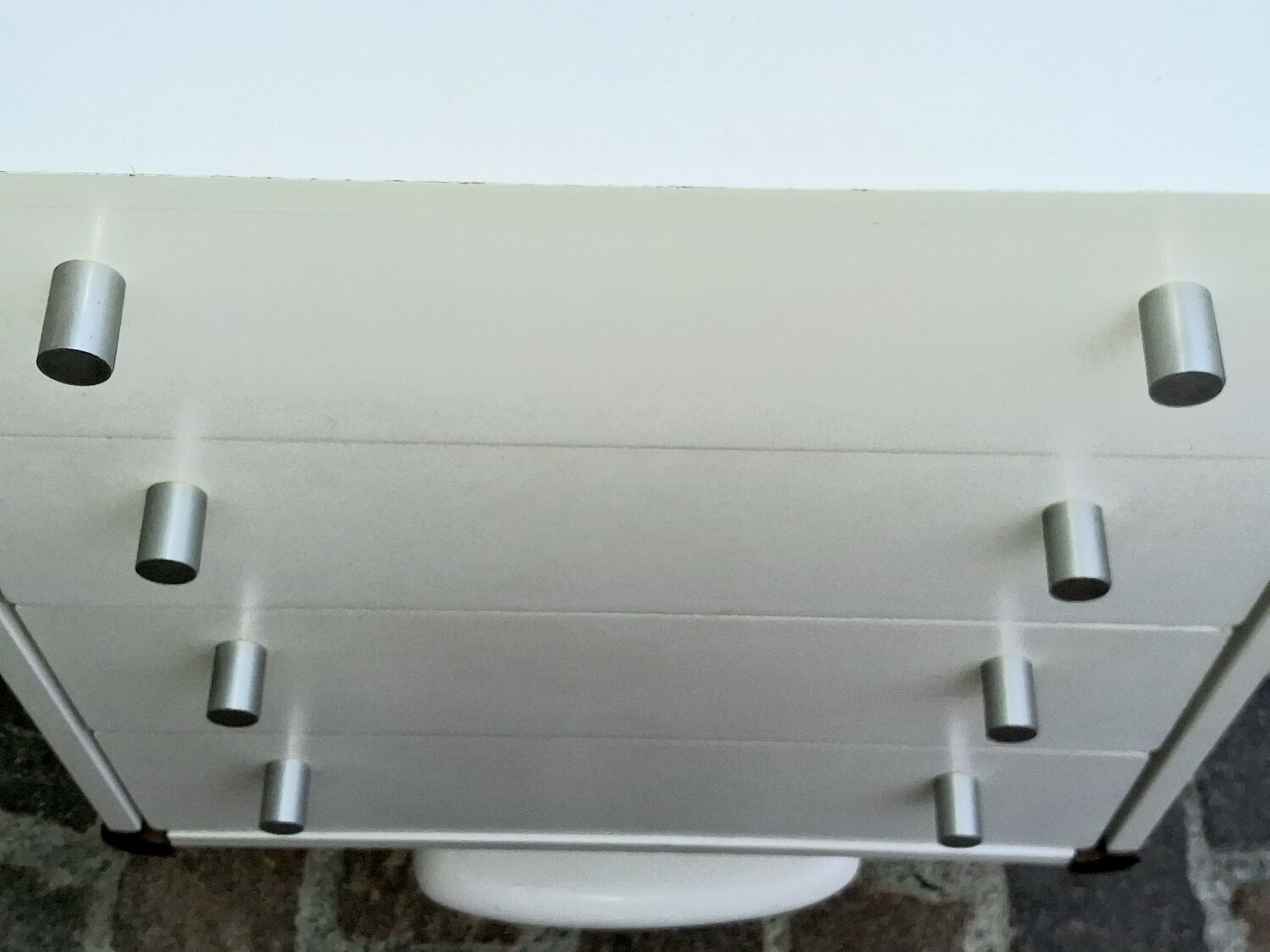 Tulip leg commode design, French manufacturing by Gautier.