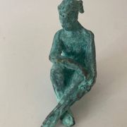Femme assise - bronze original d’art
