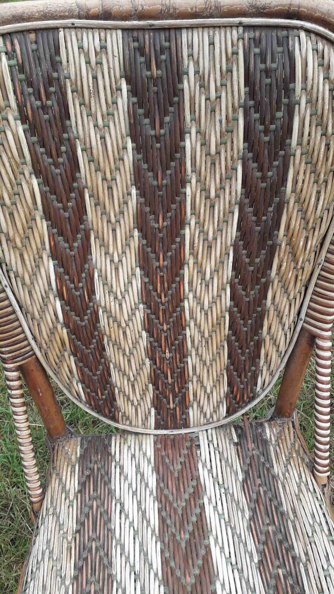 Set 2 rattan chairs 1900