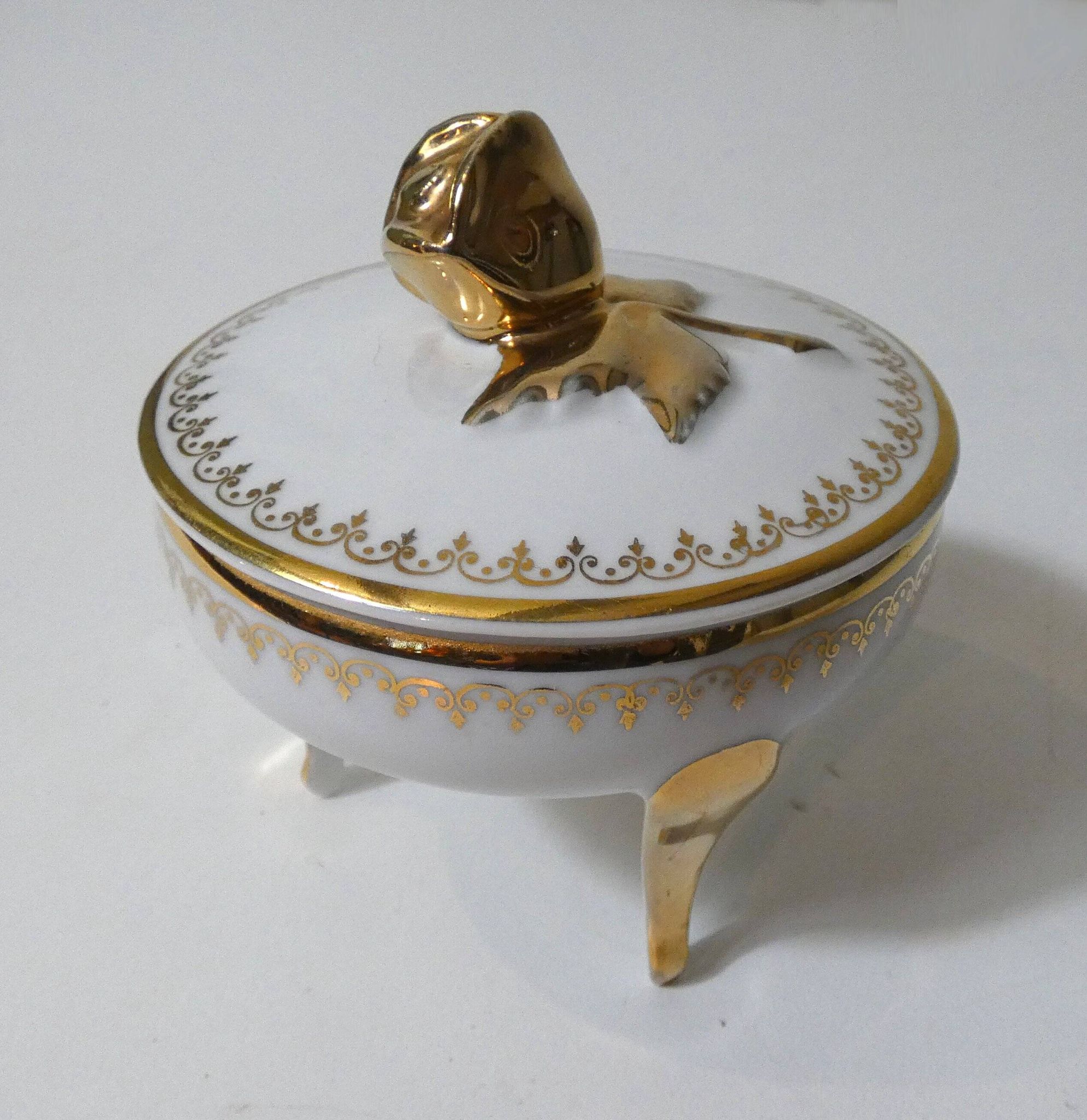 antique sweet jar in white and gold porcelain