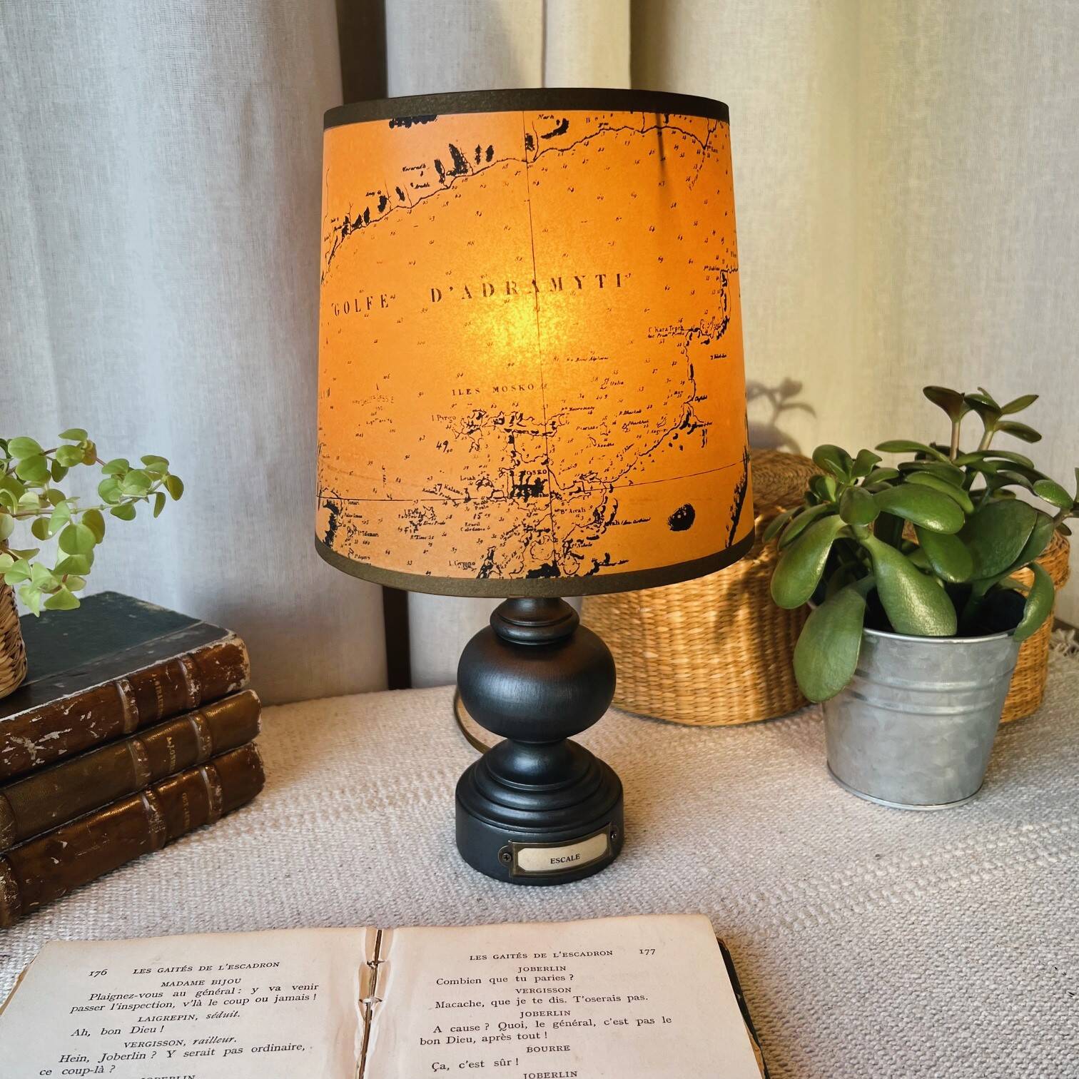 Vintage wooden lamp “Escale”