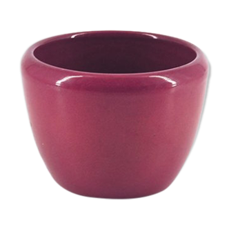 Burgundy red flower pot.