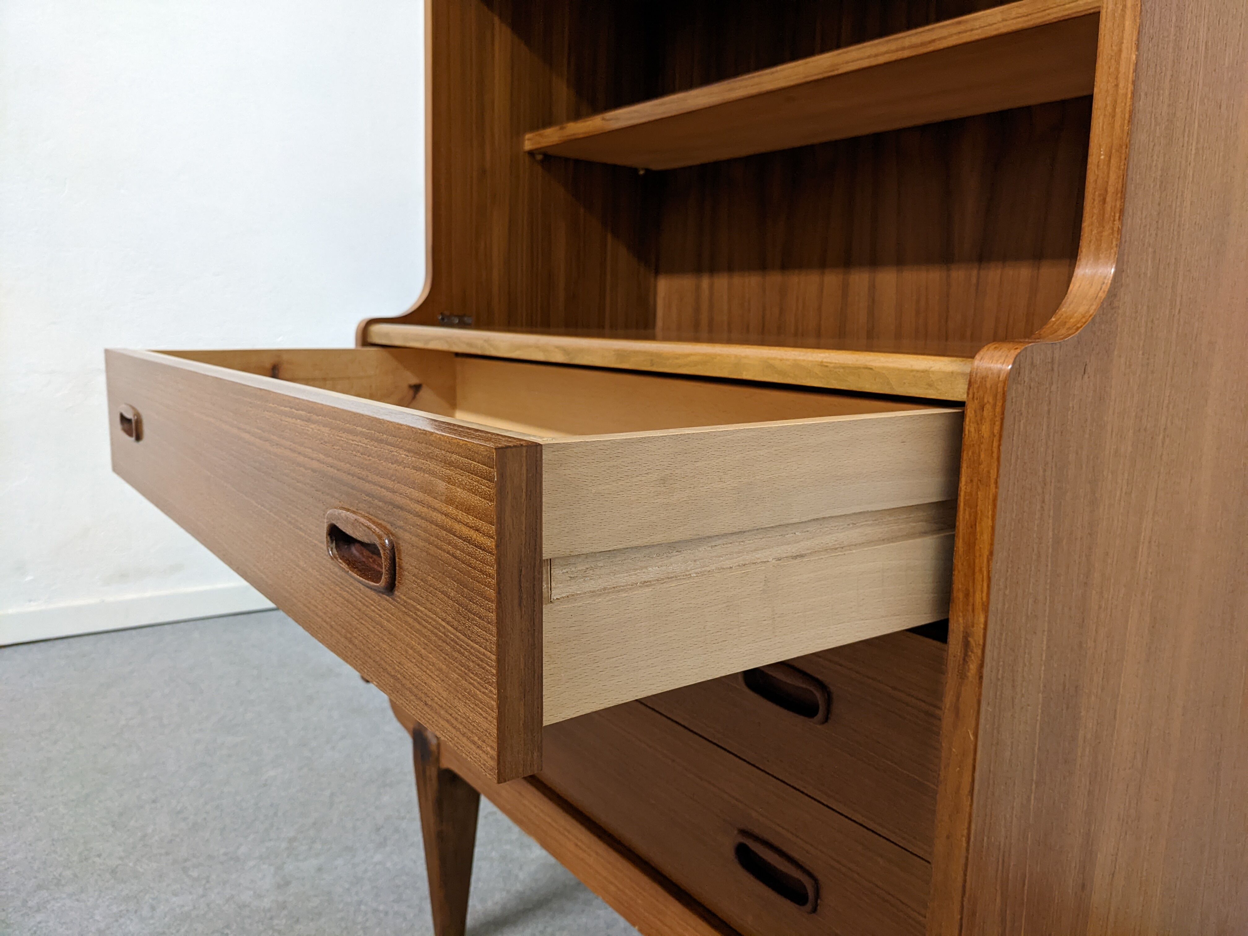 Vintage teak chest of drawers from the 50s/60s