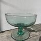 Coupe sur pied en verre soufflé
