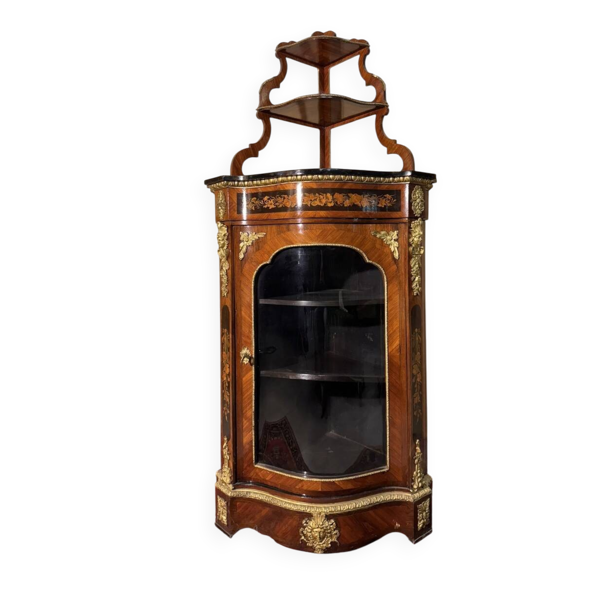 Encoignure galbée style Louis XIV en bois de rose et marquèterie
