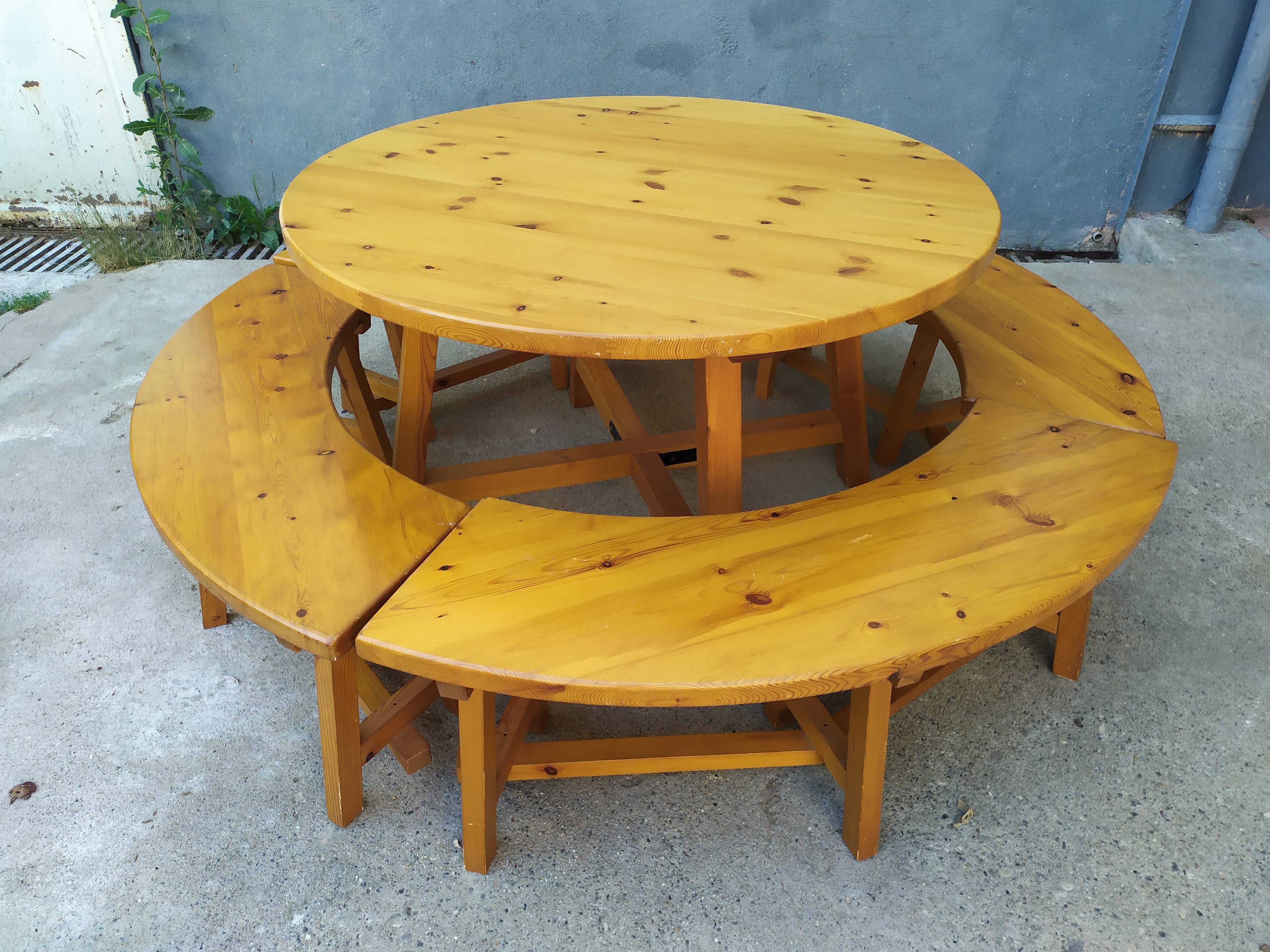 Table et banc châlet de montagne