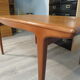 Table scandinave en teck années 70
