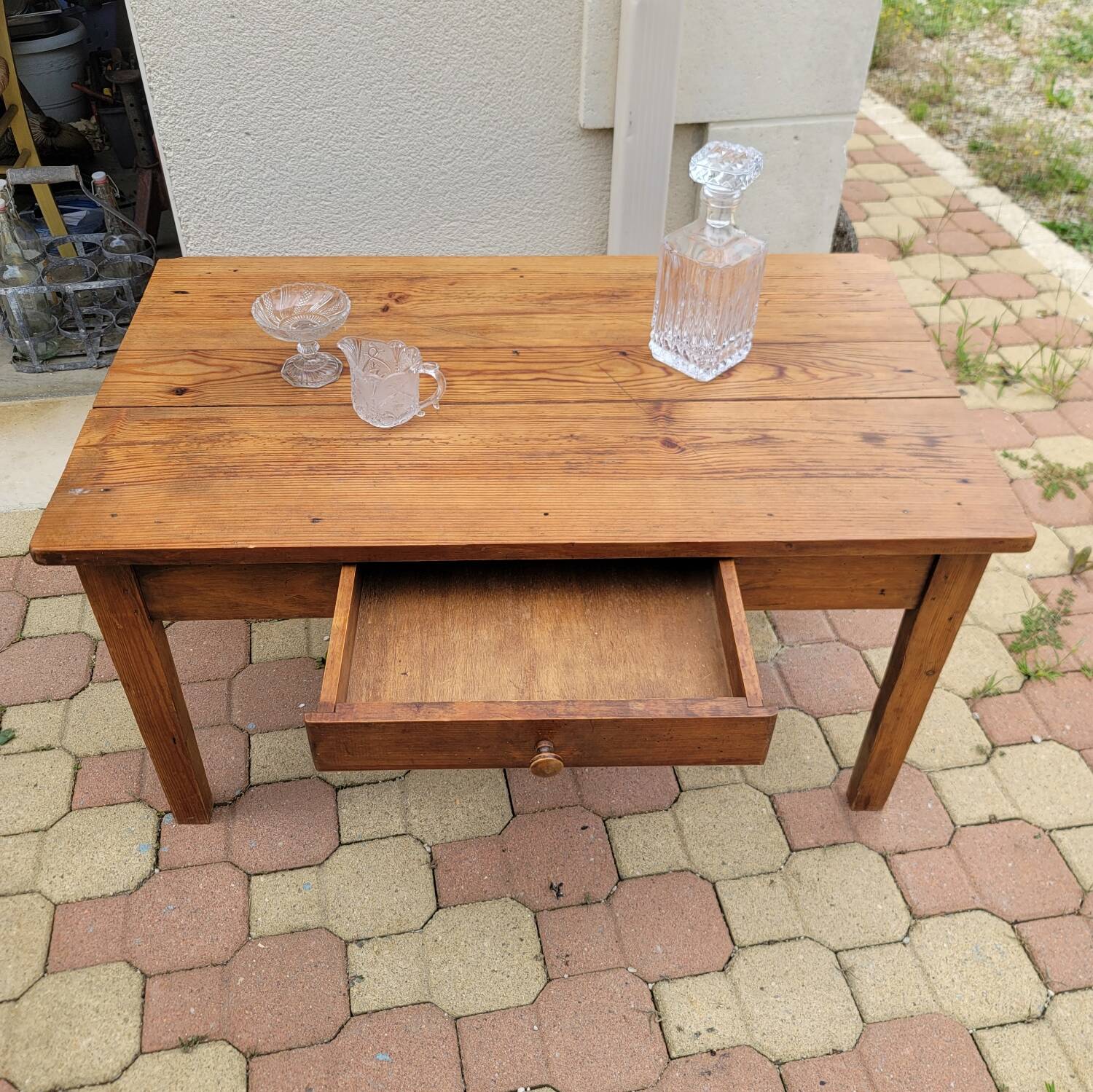 Low farmhouse table